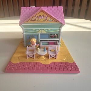 Polly Pocket 1993 Beach Cafe Play Set Compact Complete Set